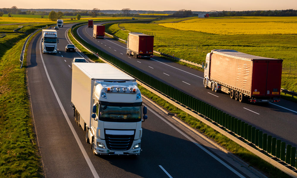 عوامل موثر در انتخاب بهترین مسیر برای حمل و نقل بار با تریلی