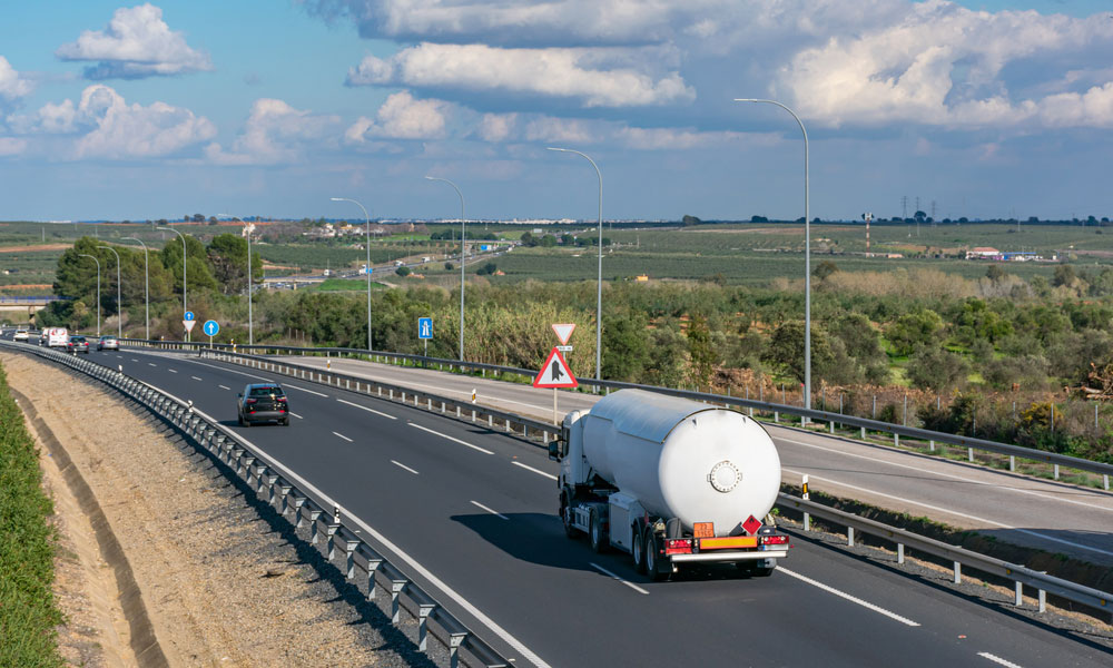 اهمیت تریلی LPG مهم‌ترین وسیله برای حمل گاز مایع